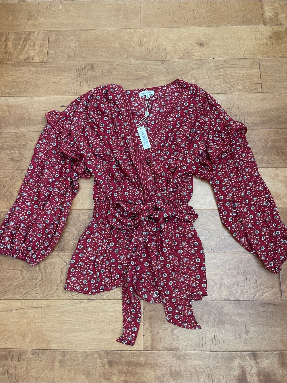NWT Max Studio Floral V-Neck Belted Blouse - Red